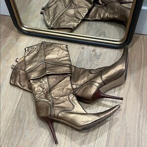 Pointed Toe Stiletto in Bronze copper gold metallic size 10